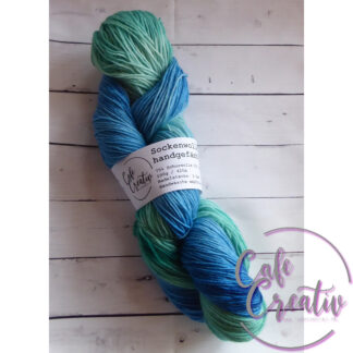 100g Strang handgefärbte Sockenwolle www.cafecreativ.ch Superwashwolle