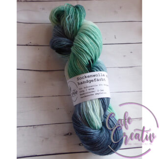 100g Strang handgefärbte Sockenwolle www.cafecreativ.ch Superwashwolle